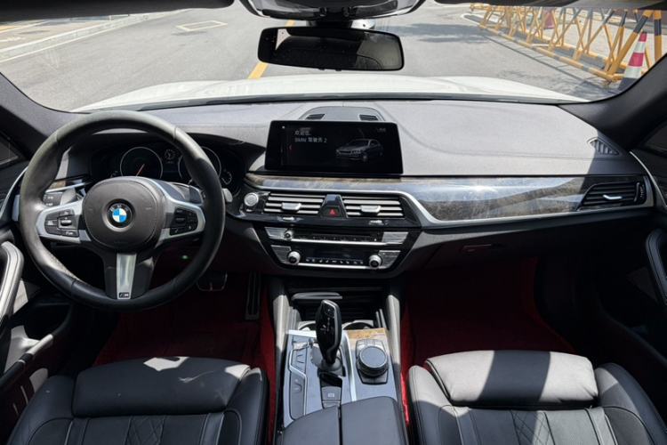 Used BMW 5 Series 2019 530Li Luxury Edition M Sport Package
