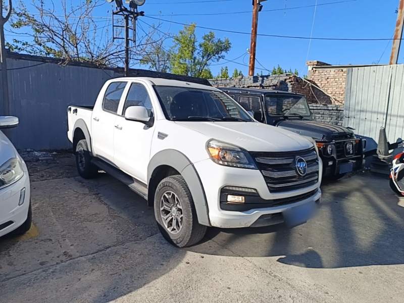 Used Foton Tunland 2018 2.4L E5 Two-Wheel Drive Elite Version 4G69S4M — 3