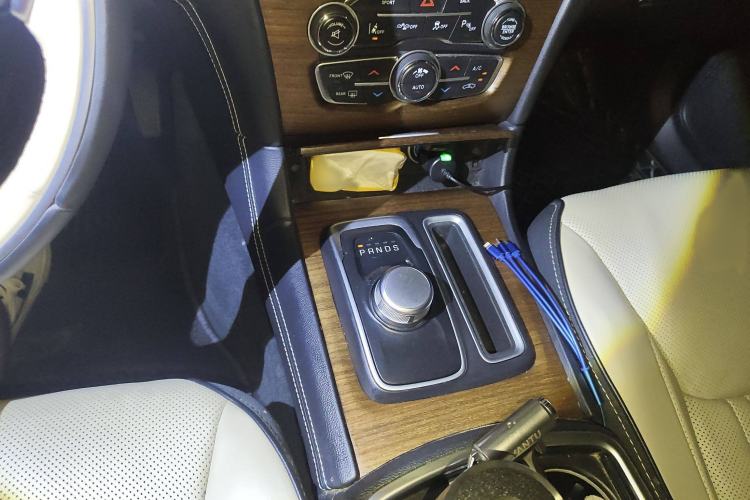 Used Chrysler 300C 2016 3.0L Supreme Edition