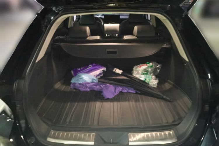 Used Toyota Harrier 2022 2.0L CVT Two-Wheel Drive Deluxe Edition
