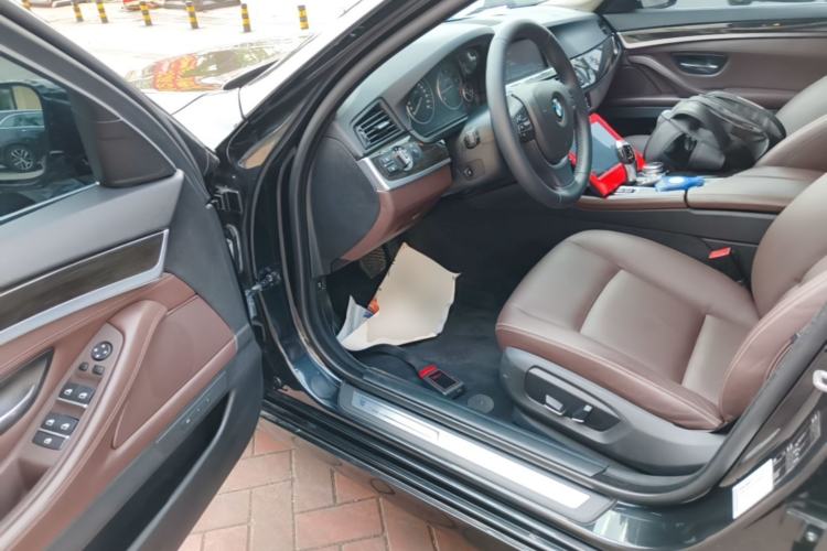 Used BMW 5 Series 2014 525Li Luxury Design Package