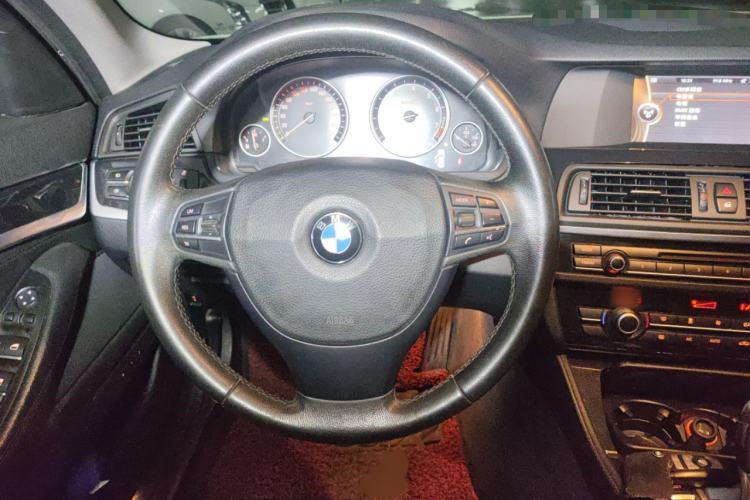 Used BMW 5 Series 2013 520Li Elegant Edition
