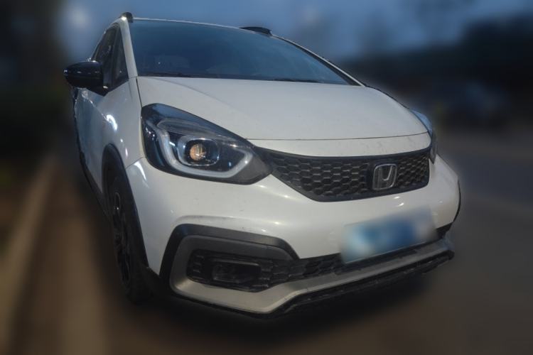 Used Honda LIFE 2021 1.5L CVT CRO-S Fun Edition Front Right 45 Deg