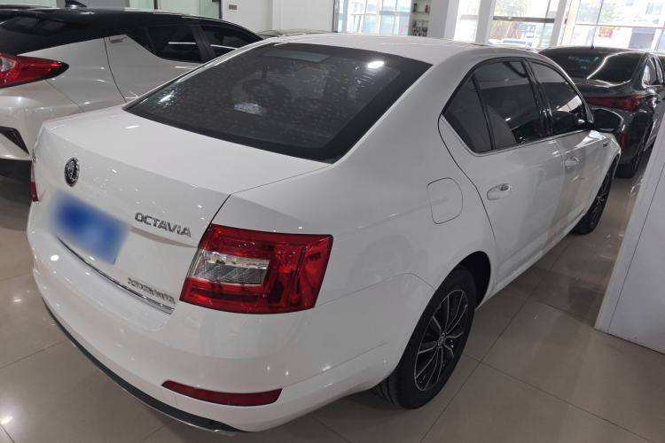 Used Skoda Octavia 2017 1.6L Automatic Smart Drive Edition