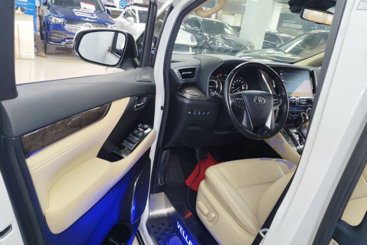 Used Toyota Vellfire 2021 Crown Dual-Engine 2.5L HV Prestige Edition