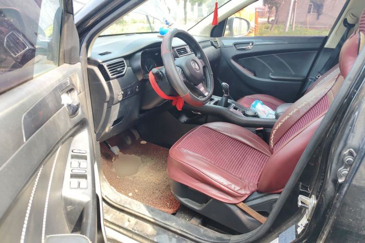 Used Dongfeng Fengon 580 2016 1.5T Manual Luxury Edition