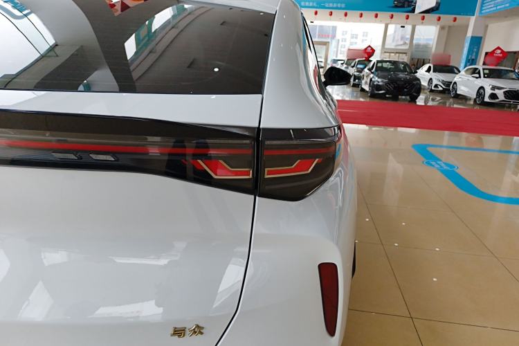 Used Volkswagen ID.UNYX 2024 Pro Long-Range Version Exterior 3