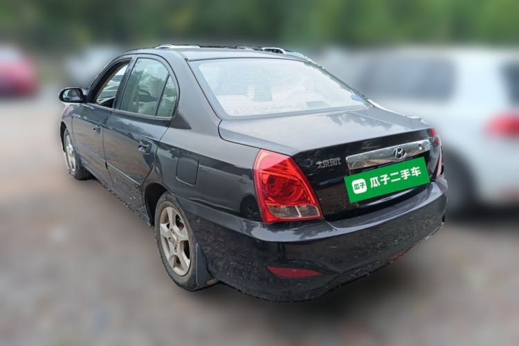 Used Hyundai Elantra 2011 1.6L Manual Comfort Version
