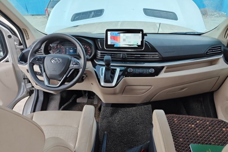 Used SAIC MAXUS Xintu V90 2022 2.0T Automatic ZhiDa Commercial Version Rear-Drive Long Wheelbase High Roof with Single Rear Tire 9-Seater