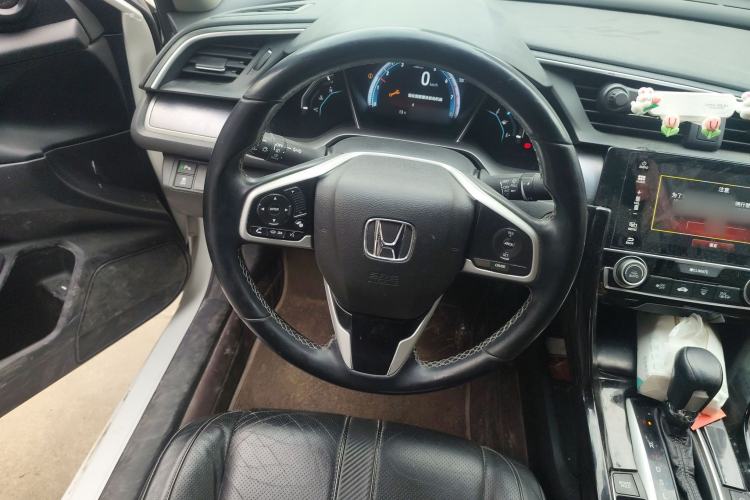 Used Honda Civic 2016 220TURBO CVT Prestige Edition
