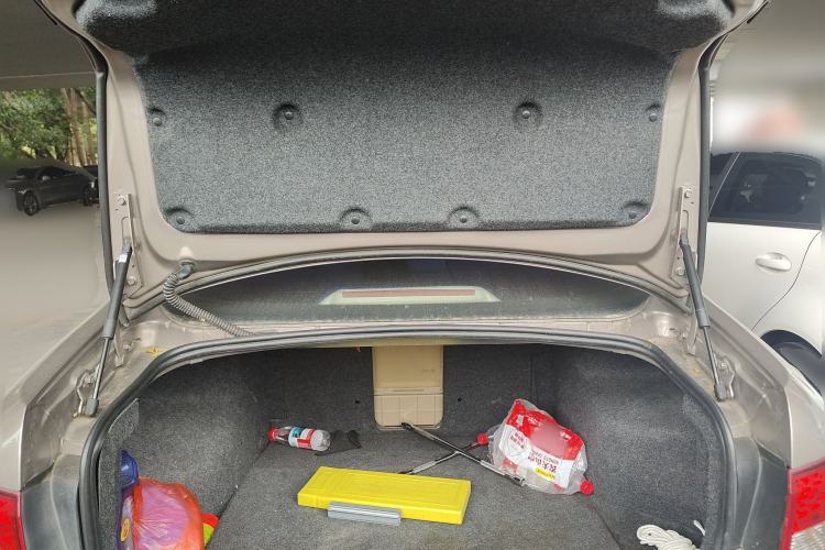 Used GAC Trumpchi GA5 2011 2.0L Automatic Prestige Edition Trunk