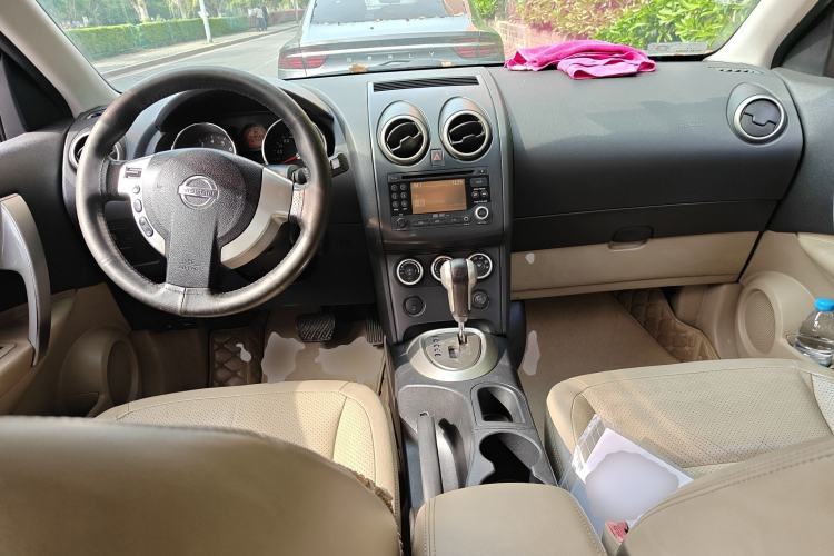 Used Nissan Qashqai 2010 20X LE CVT 2WD Center Console