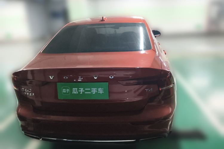 Used Volvo S60 2020 T4 Zhiyuan Luxury Edition
