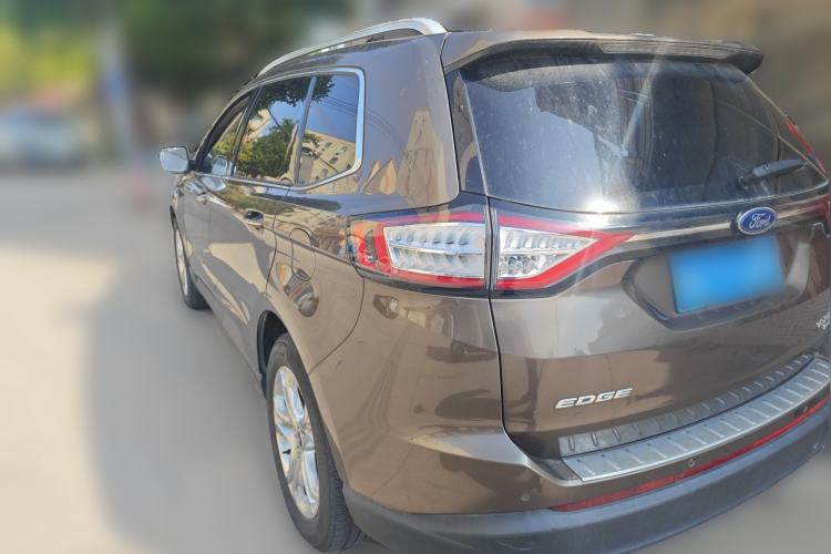 Used Ford Edge 2016 EcoBoost 245 Two-Wheel-Drive Titanium 7-Seater
