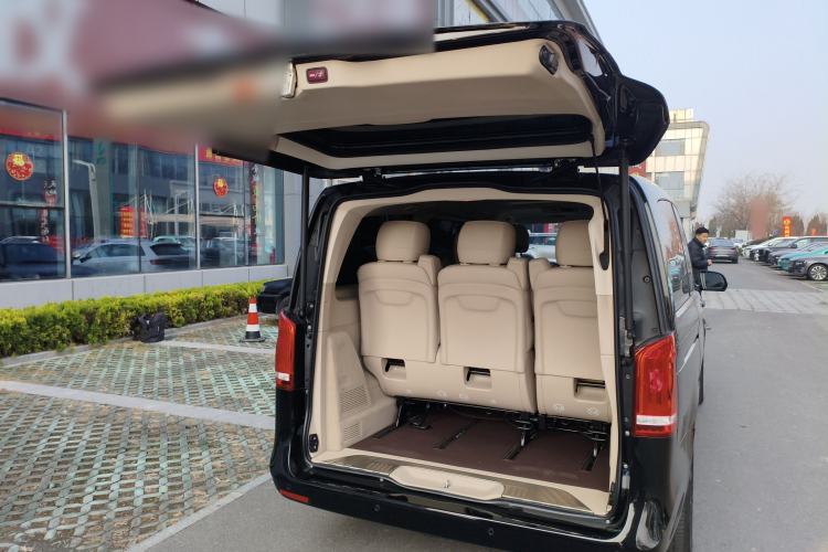 Used Mercedes-Benz V-Class 2022 V 260 Avantgarde Edition