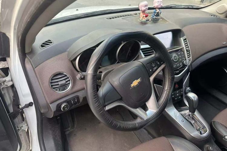 Used Chevrolet Cruze 2013 Hatchback 1.6L Automatic Luxury Model
