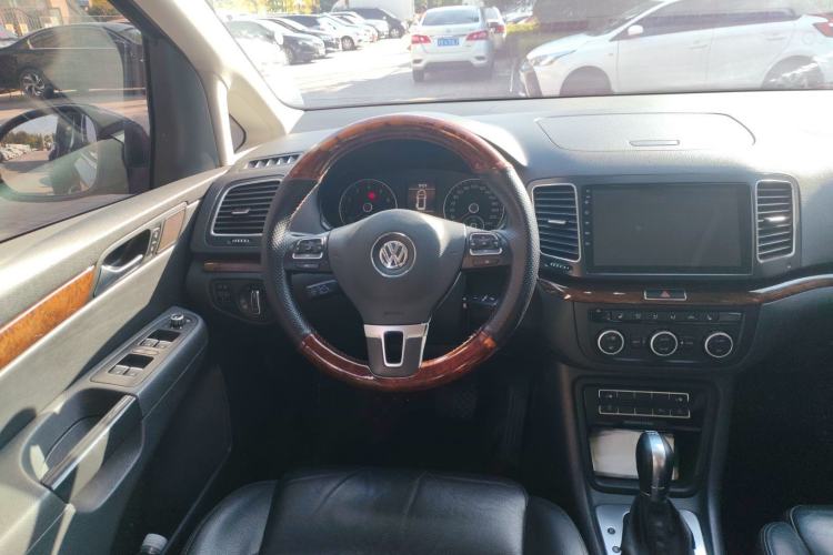 Used Volkswagen Sharan 2013 1.8TSI Comfort Model
