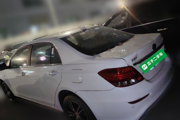 Used BYD Surui 2015 Revised Version 1.5L Manual Luxury Edition
