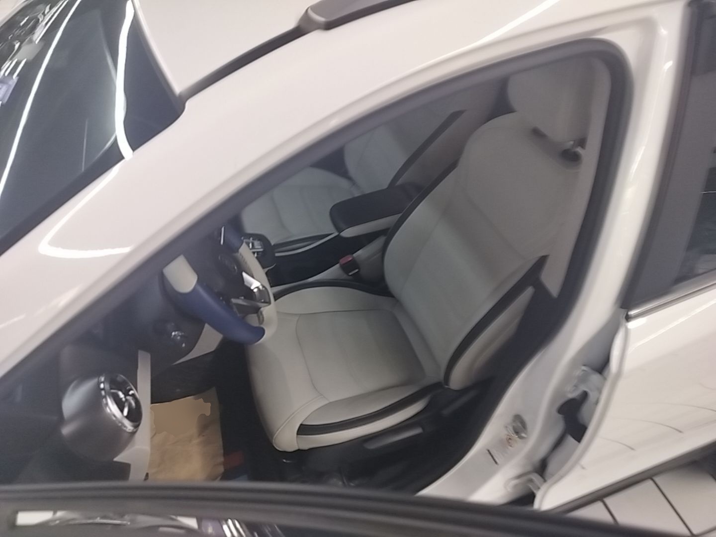Vordere Reihe im Auto