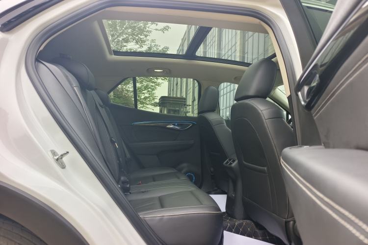 Used Buick Envision 2022 Encore S 552T Two-Wheel-Drive Luxury Model
