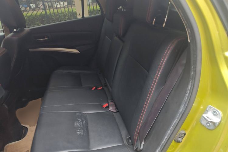 Used Suzuki S-Cross 2014 1.6L CVT Two-Wheel Drive Elite Version Left Rear Seat