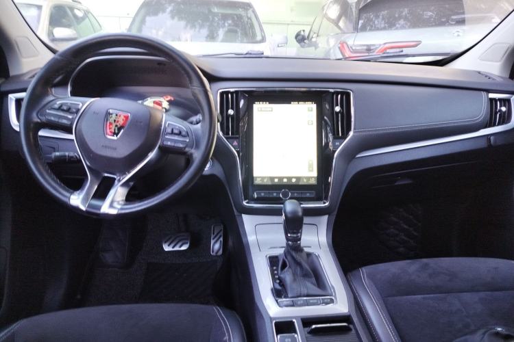 Used Roewe RX5 New Energy 2017 eRX5 50T Hybrid Connected Prestige Flagship Edition
