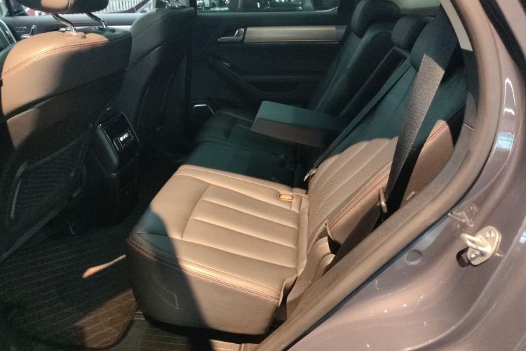 Used BYD Tang New Energy 2018 DM 2.0T All-Wheel Drive Smart Connectivity Luxury Model 7 Seats China V Emission Standard Left Rear Seat