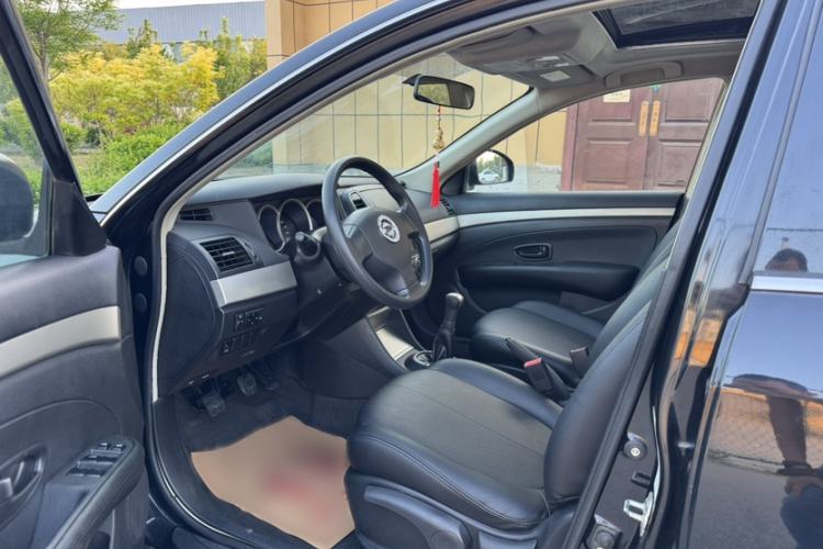 Used Nissan Sylphy 2016 Classic 1.6XE Manual Leading Edition Left Front Seat