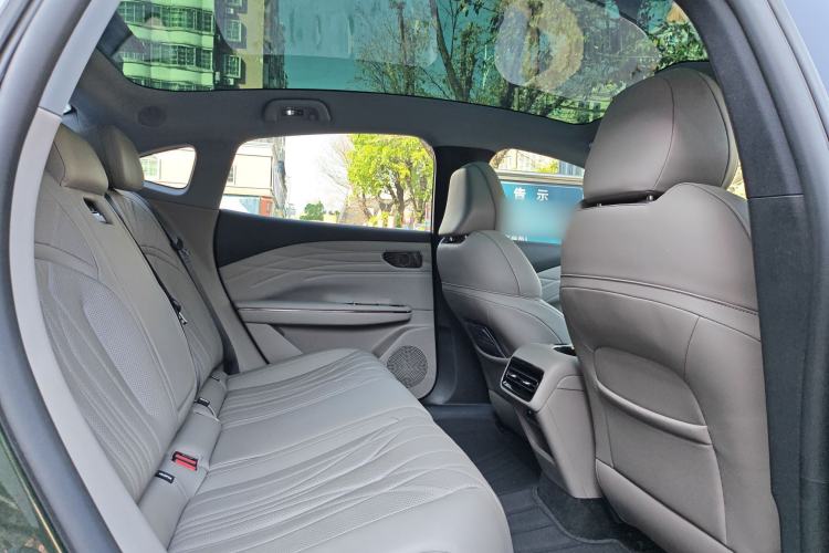 Used Geely Galaxy Galaxy 8 2025 130km EM-i Deluxe Edition