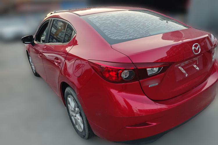 Used Mazda 3 Axela 2016 Sedan 1.5L Manual Comfort Model
