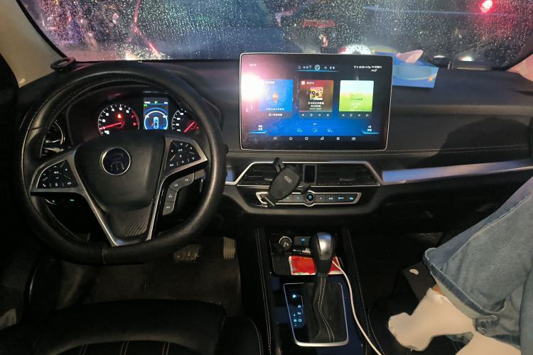 Used BYD Song 2018 1.5TID Automatic Smart Connect Prestige Model
