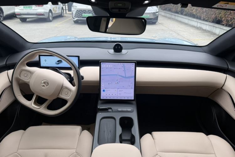 Used Nio ET5T 2023 75 kWh Touring Interior 4