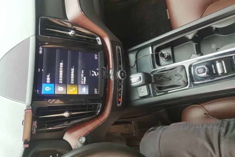 Used Volvo XC60 2019 T5 4x4 Smart Edition China V Standard