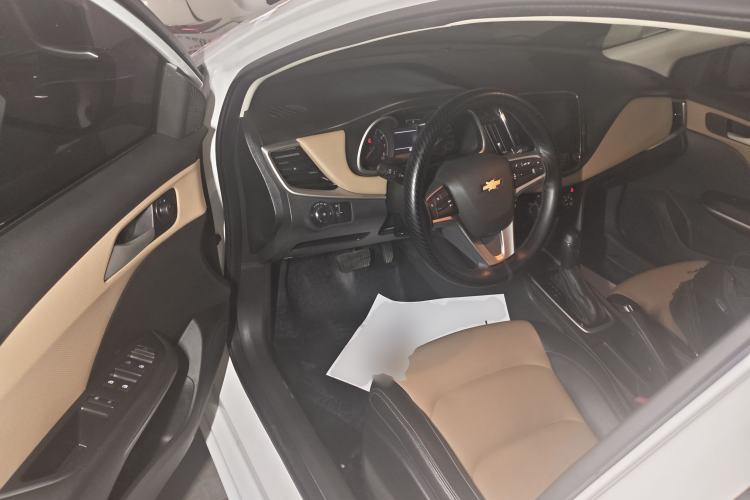 Used Chevrolet Monza 2020 320 Automatic Enjoyment Edition Driver Seat