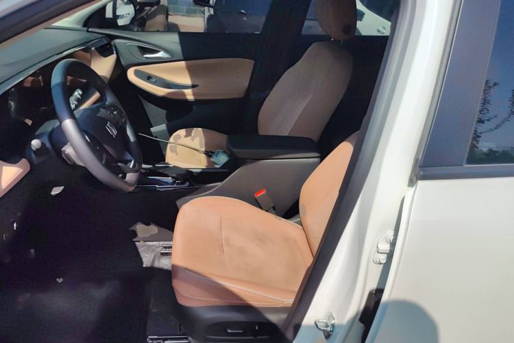 Used Buick Encore PLUS 2023 Smart Fun Edition
