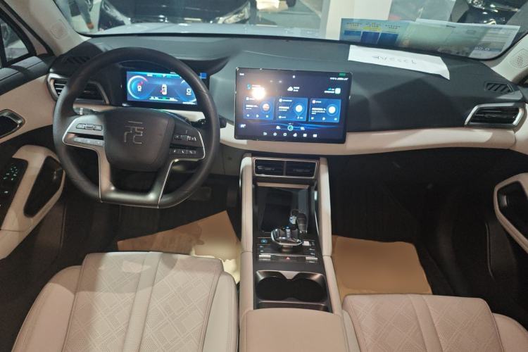 Used BYD Yuan UP 2024 401KM Leading Edition