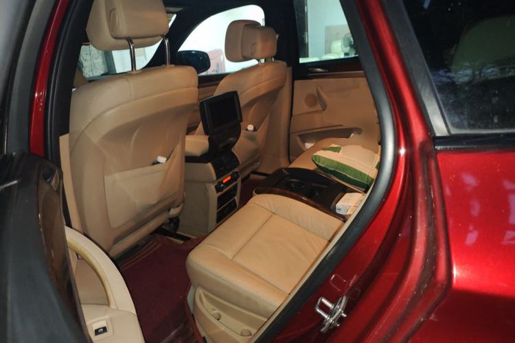 Used BMW X6 2011 xDrive35i
