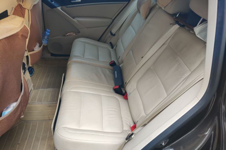 Used Volkswagen Tiguan 2015 1.8TSI Automatic Two-Wheel Drive Comfort Edition Left Rear Seat