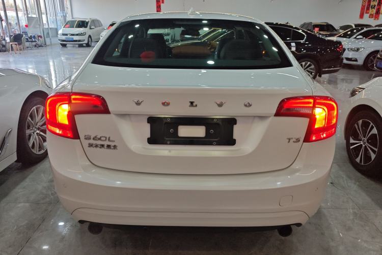 Used Volvo S60 2018 S60L T3 Smart Upgrade Edition
