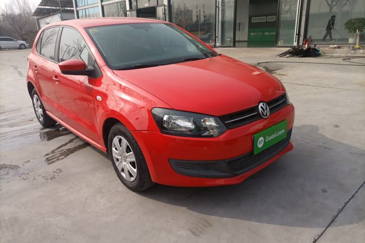 Used Volkswagen Polo 2013 1.4L Manual Fashion Edition Front Right 45 Deg
