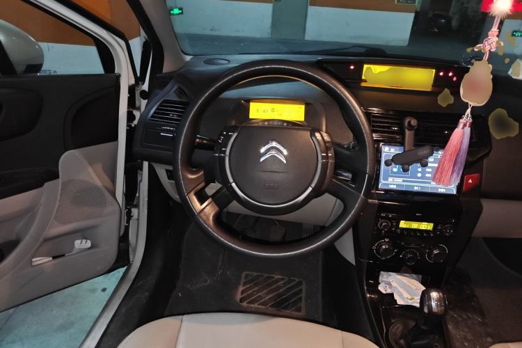 Used Citroen C-Quatre 2013 Sedan 1.6L Manual - Prestige Model Steering Wheel