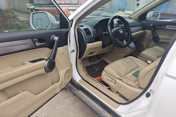 Used Honda CR-V 2010 2.4L automatic four-wheel drive luxury version Driver Seat
