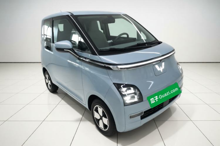 Used Wuling Air ev 2023 - Four Seats - Advanced Edition Front Right 45 Deg