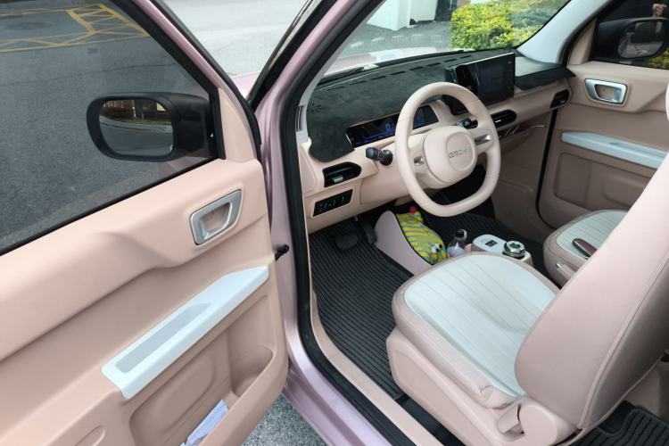 Used Geely Galaxy Panda 2023 Panda Mini 200km Endurance Bear
