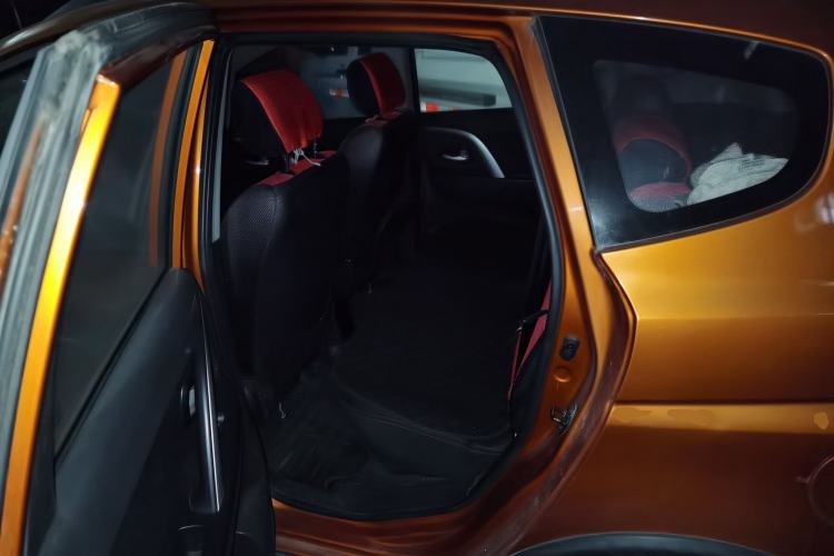 Used CHANGAN CX20 2014 1.4L IMT Sunroof Navigation Version China IV Standard