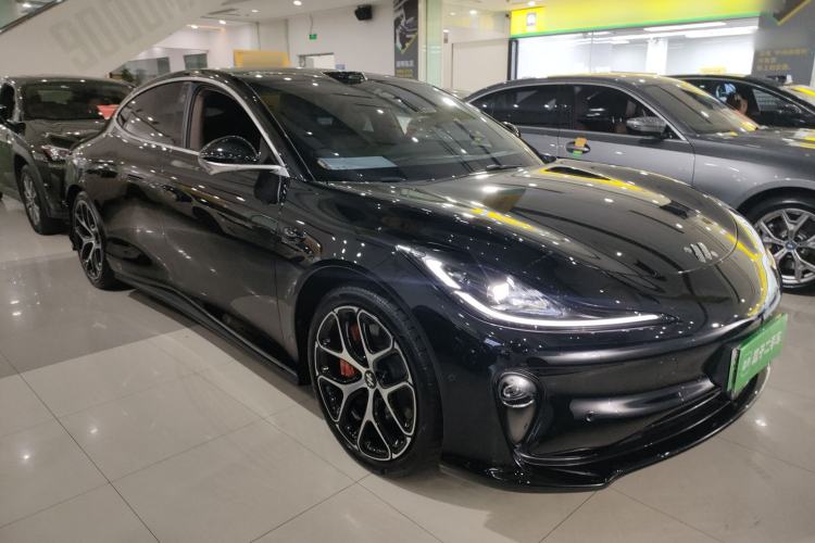 Used IM L6 2025 Ultra Model Front Right 45 Deg