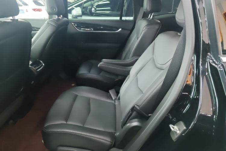 Used Cadillac XT6 2022 2.0T Six-Seater Four-Wheel-Drive Luxury Standard Edition
