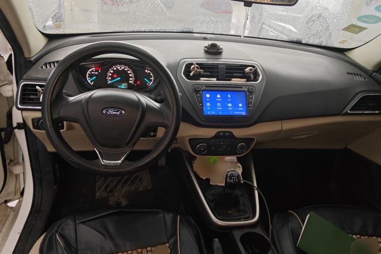 Used Ford Escort 2015 1.5L Manual Comfort Model
