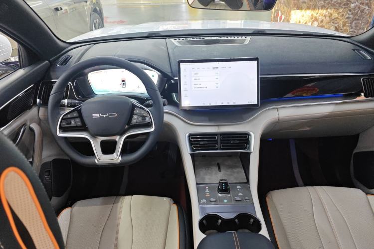 Used BYD Song PLUS New Energy 2024 HONOR Edition DM-i 110km Flagship PLUS
