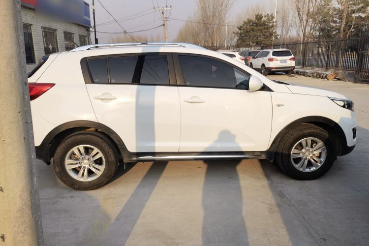 Used Kia Sportage R 2016 2.0L Manual Two-Wheel Drive GL Trim